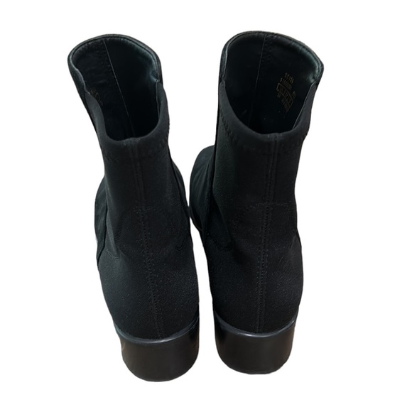 Stuart Weitzman Easyon Reserve suede and neoprene ankle boots Size 5 - Picture 5 of 12